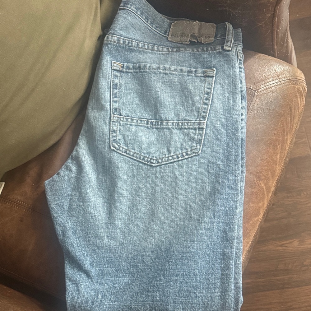 Classic Denim Straight-Leg Jeans size 36 waist